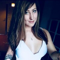Vanessa db.home.ad.location.escort
