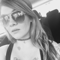 Chloe db.home.ad.location.escort