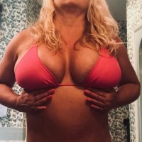 Valerie db.home.ad.location.escort