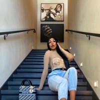 Fefe db.home.ad.location.escort