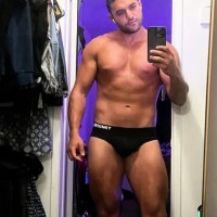 Amir db.home.ad.location.escort
