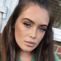 Anneah db.home.ad.location.escort