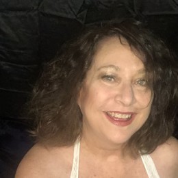 Mature Sexy Independence