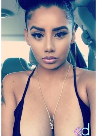 Riverside | Escort Selena-22-1469816-photo-1