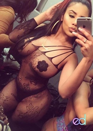 Riverside | Escort Selena-22-1469816-photo-2