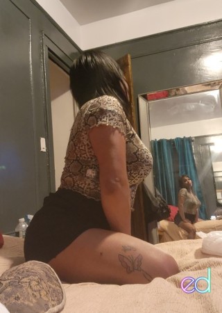 New York | Escort Corona queens-26-1483818-photo-1
