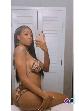 Lafayette | Escort Long Red-23-1489039-photo-3