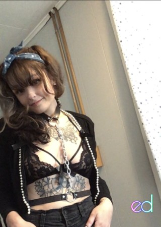 Akron | Escort Hannah-23-1479866-photo-3