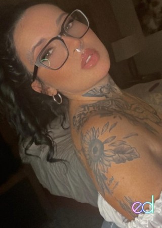 Thornton | Escort Tattedtemptress-22-1486884-photo-2