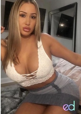 New Haven | Escort NICOL-24-1472296-photo-1