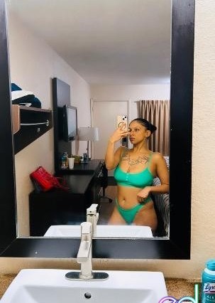 Caro | Escort Cici-27-1513715-photo-5