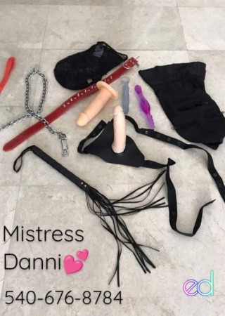 Roanoke | Escort Danni-33-1509656-photo-3