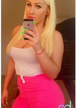 Tacoma | Escort Nichole-24-1471507-photo-1