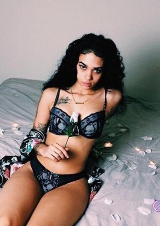 Des Moines | Escort Isabella-21-1472157-photo-1