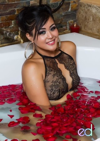 Tacoma | Escort Nina-24-1466244-photo-1