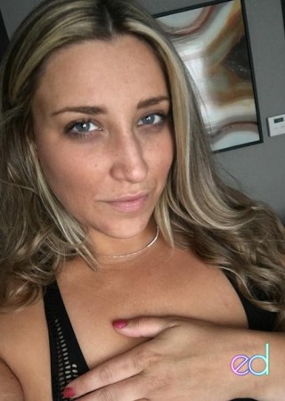Boston | Escort Holly-24-1472132-photo-2