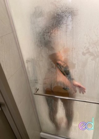 Orange | Escort Maylean-28-1496472-photo-2