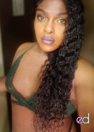 Davenport | Escort Chocolate-29-1485339-photo-2