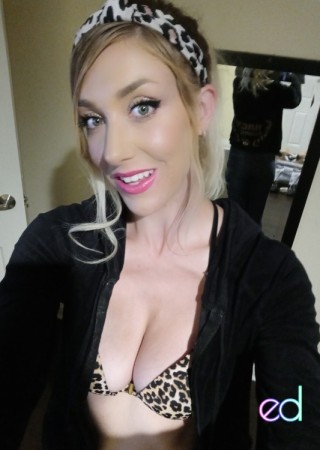 Carson | Escort Jessie-27-1479073-photo-1