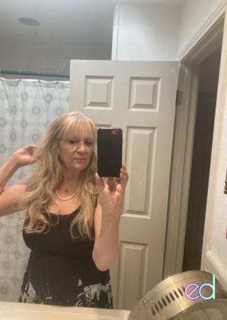 Castroville | Escort Julie-44-1513677-photo-3