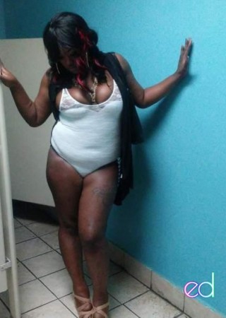 Milwaukee | Escort Leslie-33-1485206-photo-3