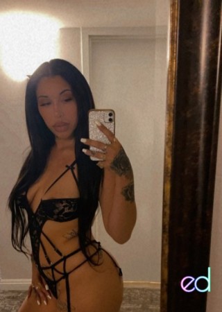 Orange | Escort Queenchris-23-1496461-photo-2