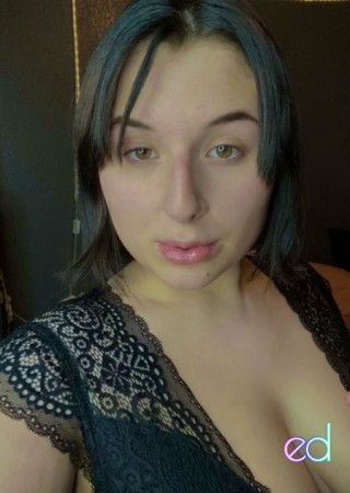 Stamford | Escort Linda-28-1496860-photo-3