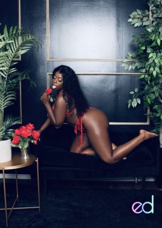 Rialto | Escort Shana-23-1489147-photo-4