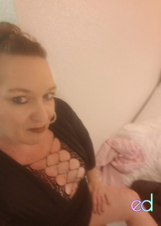 Sparks | Escort Skye-42-1496606-photo-1