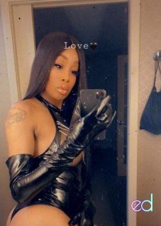 Lafayette | Escort Long Red-23-1489039-photo-1