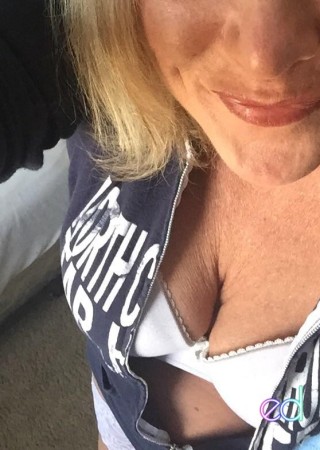 Greensboro | Escort PORSCHE-37-1472368-photo-2