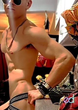 Los Angeles | Escort EthanBell-29-1485826-photo-3