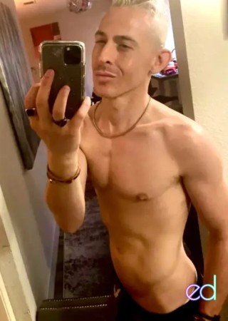 Los Angeles | Escort EthanBell-29-1485826-photo-2