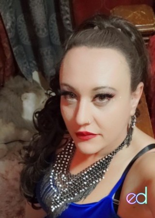 Thornton | Escort QUEEN-41-1489891-photo-1