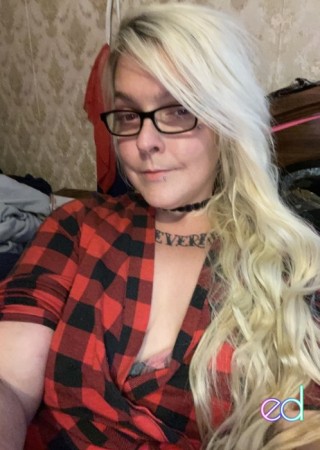 Reading | Escort Kristyn-33-1493106-photo-1