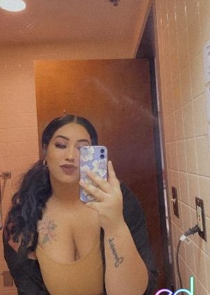 Surprise | Escort Layla-24-1519628-photo-6