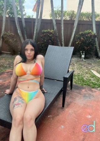 Hialeah | Escort Kelly-23-1484619-photo-8