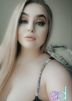 Fontana | Escort Chloe-21-1483510-photo-2