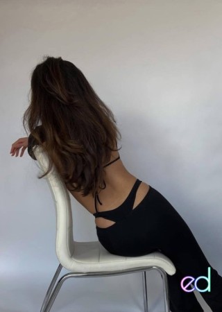 Cary | Escort Brooke-40-1490024-photo-1
